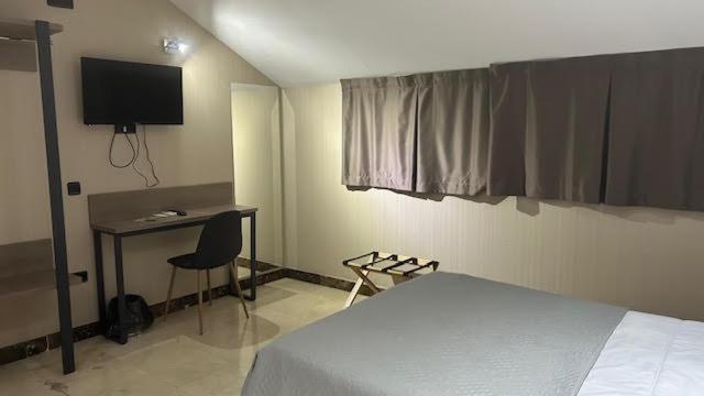 Hotel Ciudad De Fuenlabrada Exteriör bild