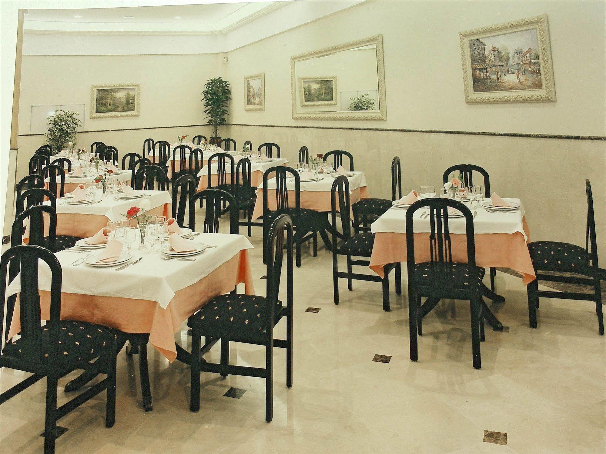 Hotel Ciudad De Fuenlabrada Exteriör bild