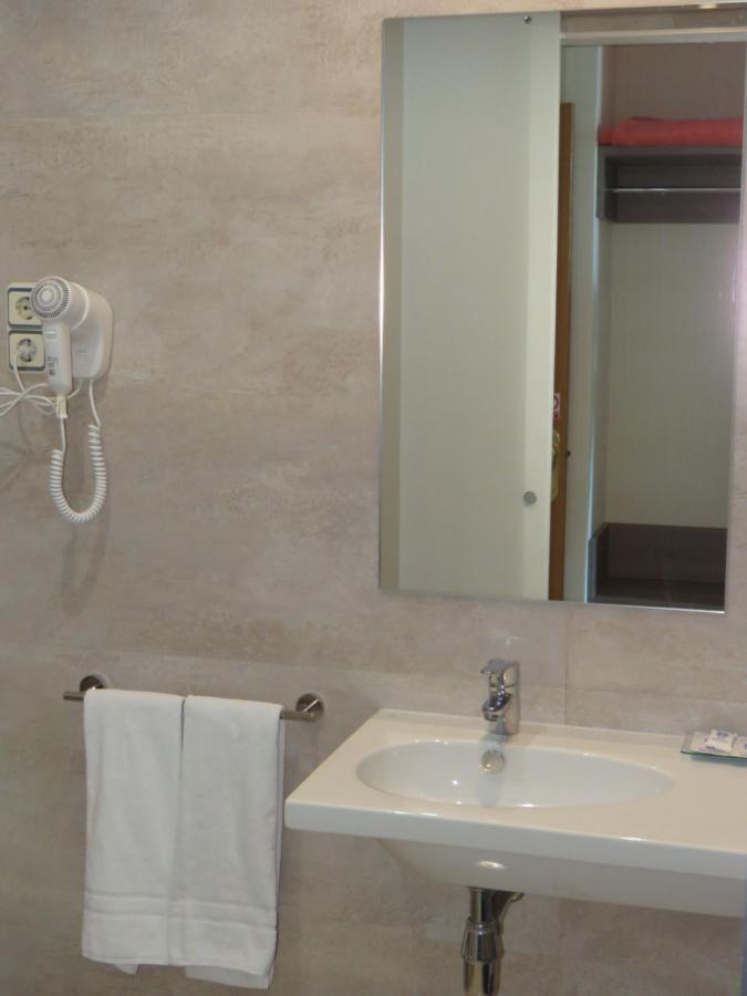 Hotel Ciudad De Fuenlabrada Exteriör bild
